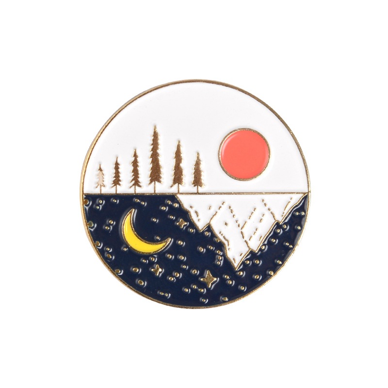 [PINS] PIN'S ET BROCHES, modèles variés