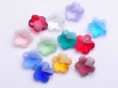 Perle Swarovski fleur 8x4mm, trou 1mm (Mauve)