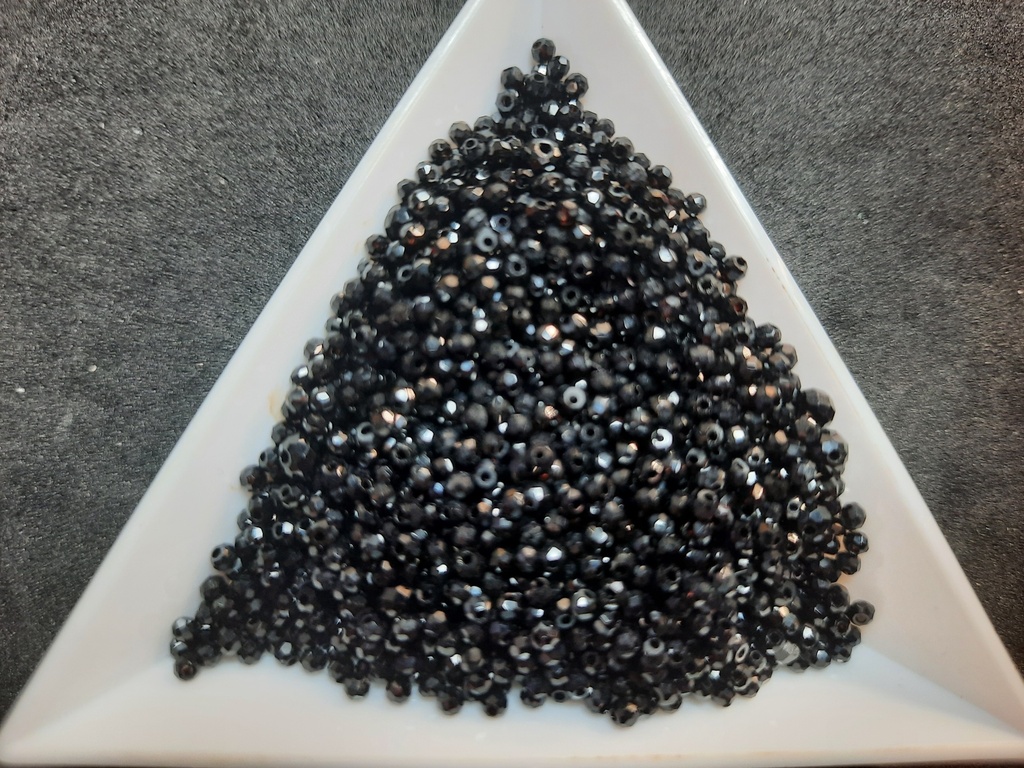 [6836] Perle briolette à facette, 2x1,5mm, trou 0,5 mm (noir)
