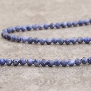 [1833  G-P279-41-4mm] Pierre Saphir, naturelle, bleue, ronde facettée, 4mm trou 1mm