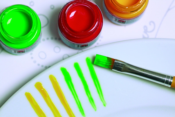 Marabu Porcelain & Glass Glossy, 15ml, peinture pour verre et porcelaine couvrante et brillante, avec ou sans cuisson
