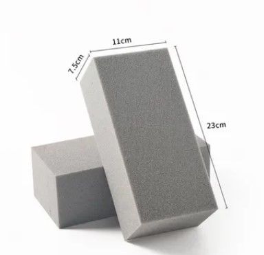 Brique de mousse kaki pour piquer des fleurs artificielles 23x11x8cm