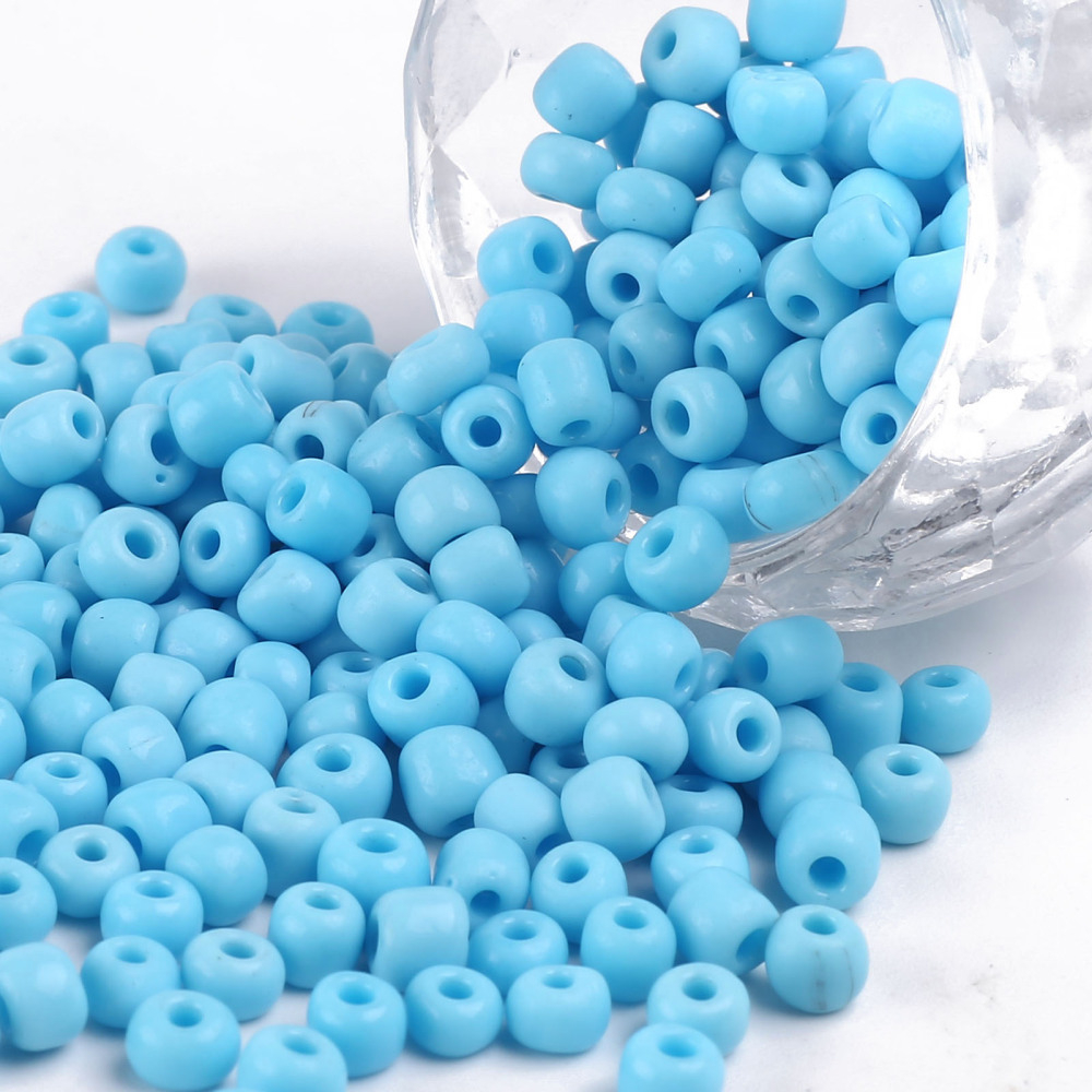 Perles de rocaille OPAQUES, TAILLE 4mm, trou 1,5mm, BLEU CIEL, sachet 12 gr.