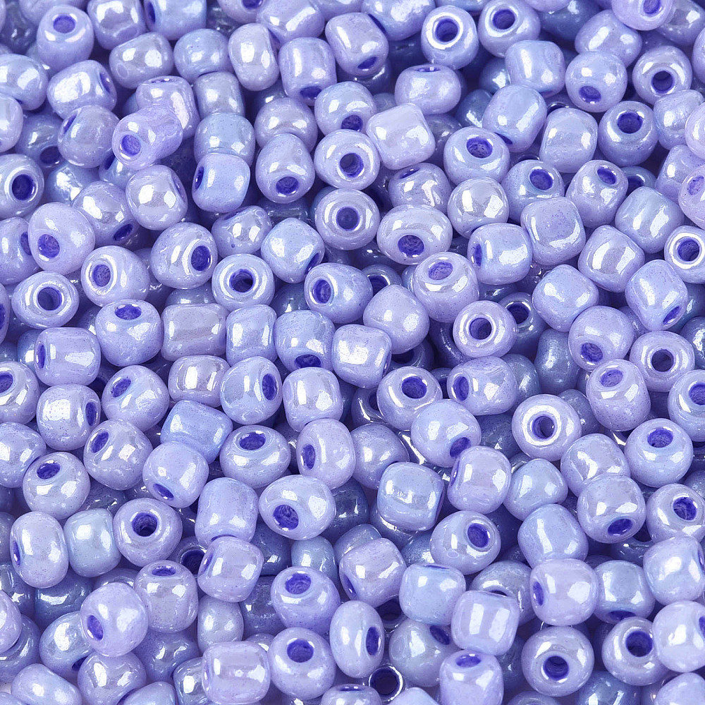 Perles de rocaille TRANSLUCIDES, TAILLE 4mm, trou 1,5mm, LILA, sachet 12 gr.