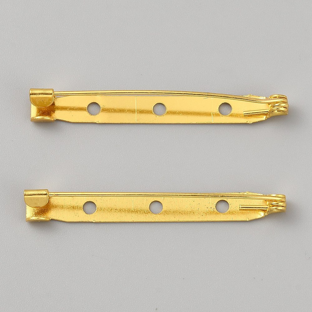 [IFIN-WH0085-45B] Broche en fer dorée, longueur 45,5mm, largeur 5mm, ép 6mm, trou 1.5mm